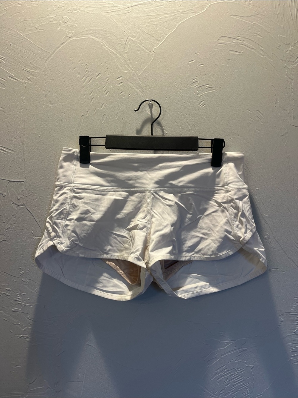 Lululemon Speed Up Shorts - White